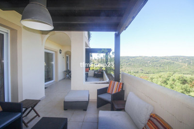 4 Bedroom Penthouse Duplex in San Roque Club