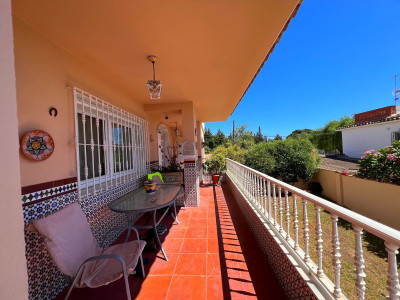 5 Bedroom Semi-Detached House in Benalmadena - Image 3