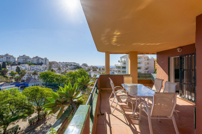 2 Bedroom Middle Floor Apartment in Benalmadena Costa