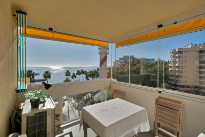 2 Bedroom Middle Floor Apartment in Marbella - Image 1
