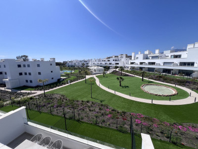 3 Bedroom Top Floor Apartment in Bel Air - Image 4