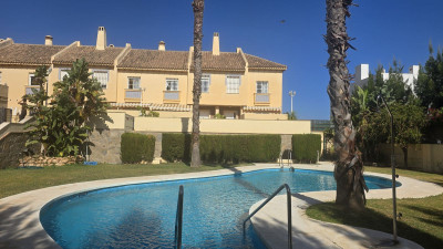 4 Bedroom Townhouse in Calahonda - Image 1