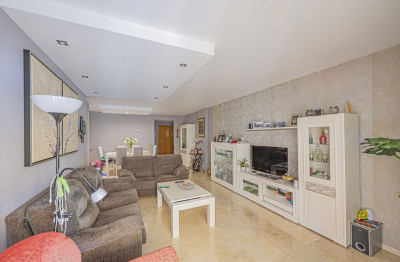 3 Bedroom Middle Floor Apartment in Guadalmina Alta - Image 3