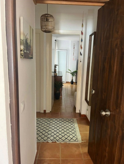 1 Bedroom Middle Floor Apartment in San Luis de Sabinillas - Image 4