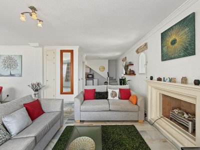 2 Bedroom Penthouse Duplex in Estepona - Image 4