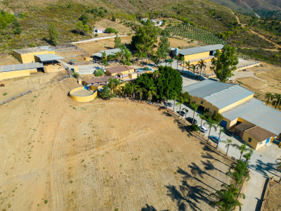 6 Bedroom Finca - Cortijo in Mijas Costa - Image 2