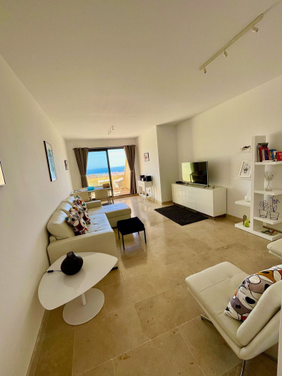 2 Bedroom Penthouse in Manilva - Image 2