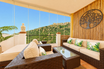 2 Bedroom Penthouse Duplex in Calahonda - Image 3