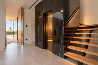 5 Bedroom Detached Villa in The Golden Mile - Image 5
