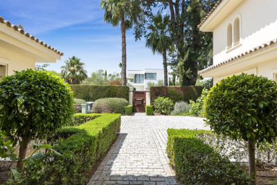 7 Bedroom Detached Villa in Sotogrande Costa - Image 5