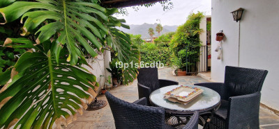 5 Bedroom Detached Villa in Marbella - Image 3