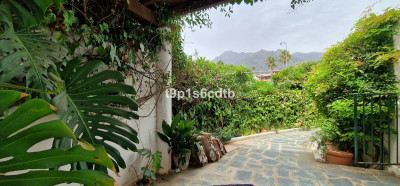 5 Bedroom Detached Villa in Marbella - Image 4