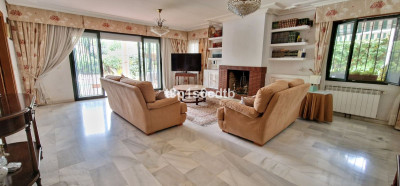 5 Bedroom Detached Villa in Marbella - Image 5