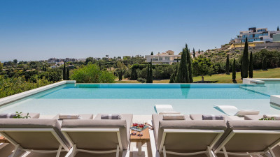 5 Bedroom Detached Villa in Benahavís - Image 3