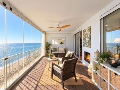 2 Bedroom Penthouse in Estepona - Image 1