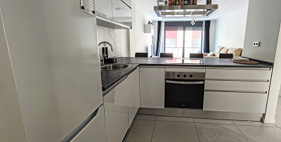 2 Bedroom Middle Floor Apartment in Cancelada - Image 3