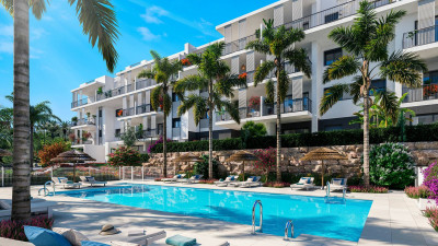 3 Bedroom Middle Floor Apartment in Estepona - Image 3