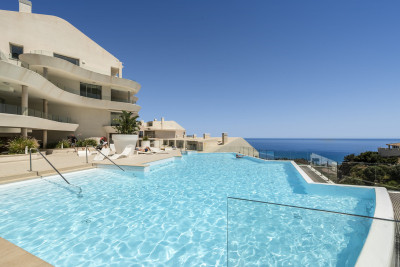3 Bedroom Penthouse in Benalmadena - Image 2