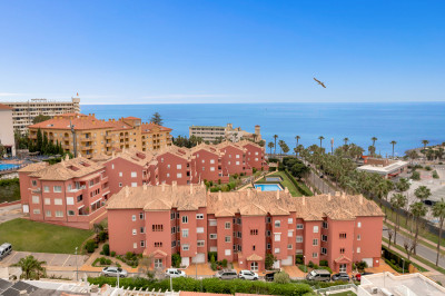 2 Bedroom Middle Floor Apartment in Benalmadena Costa - Image 1