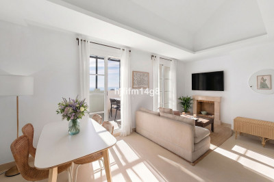2 Bedroom Penthouse Duplex in Nueva Andalucía - Image 4