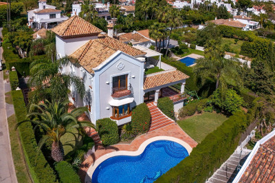 5 Bedroom Detached Villa in Atalaya - Image 2