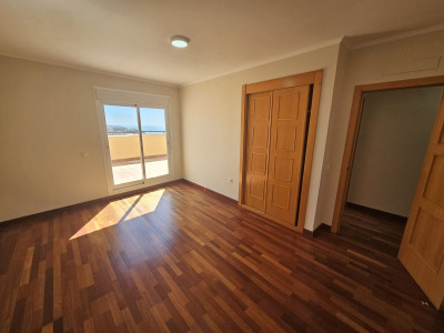 4 Bedroom Townhouse in La Cala - Image 4