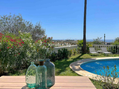 6 Bedroom Detached Villa in Riviera del Sol - Image 3