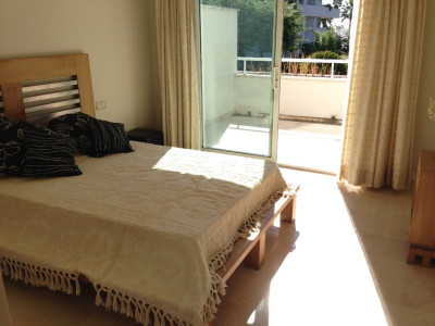 3 Bedroom Semi-Detached House in Estepona - Image 4