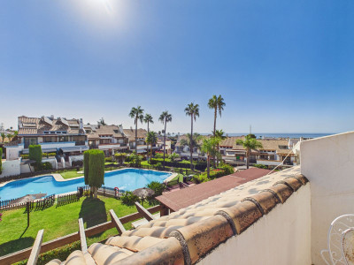 4 Bedroom Townhouse in Marbella - Image 1