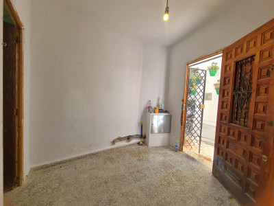 1 Bedroom Ground Floor Apartment in Estepona - Image 4