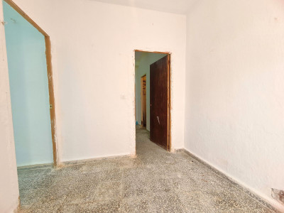 1 Bedroom Ground Floor Apartment in Estepona - Image 5