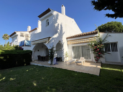 3 Bedroom Townhouse in El Paraiso - Image 3