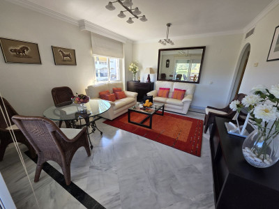 3 Bedroom Middle Floor Apartment in Nueva Andalucía - Image 4