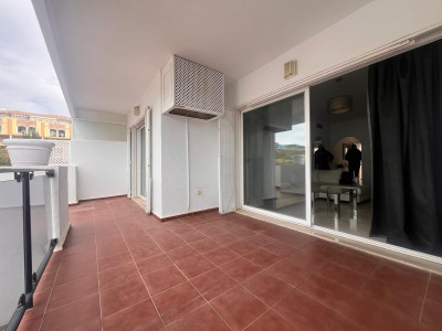 2 Bedroom Middle Floor Apartment in Riviera del Sol - Image 5