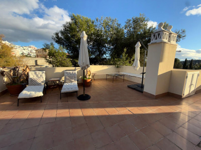 4 Bedroom Penthouse Duplex in Nueva Andalucía - Image 1