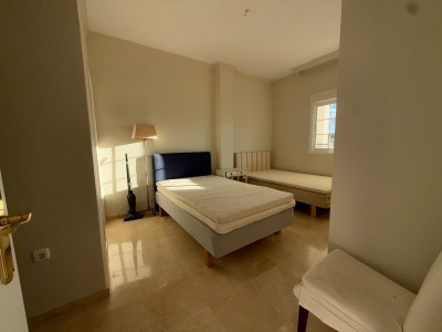 4 Bedroom Penthouse Duplex in Nueva Andalucía - Image 5