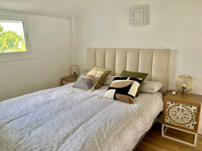 1 Bedroom Middle Floor Apartment in Calahonda - Image 4