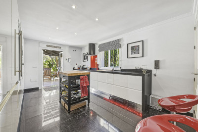 3 Bedroom Detached Villa in Bahía de Marbella - Image 4