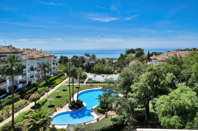 3 Bedroom Penthouse in Marbella - Image 1