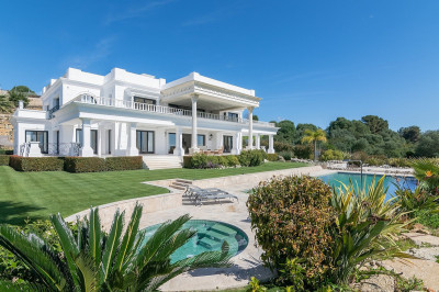 5 Bedroom Detached Villa in Sotogrande
