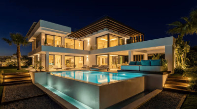 5 Bedroom Detached Villa in El Paraiso