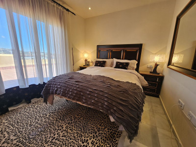 2 Bedroom Penthouse in La Cala de Mijas - Image 5