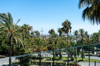 3 Bedroom Middle Floor Apartment in San Pedro de Alcántara - Image 4