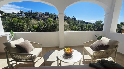 3 Bedroom Middle Floor Apartment in La Quinta - Image 5