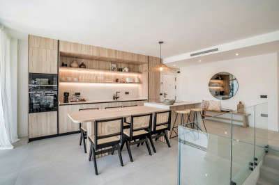 3 Bedroom Middle Floor Apartment in La Quinta