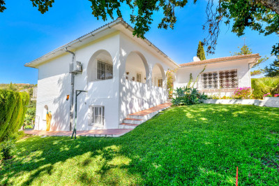 4 Bedroom Detached Villa in Mijas - Image 4