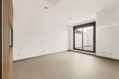 3 Bedroom Townhouse in Cancelada - Image 3