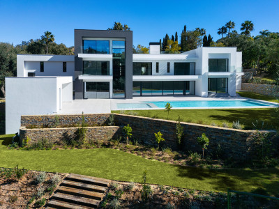 7 Bedroom Detached Villa in Sotogrande Alto - Image 1