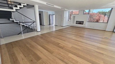 5 Bedroom Semi-Detached House in The Golden Mile - Image 4