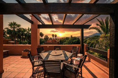 5 Bedroom Townhouse in Marbella - Image 1